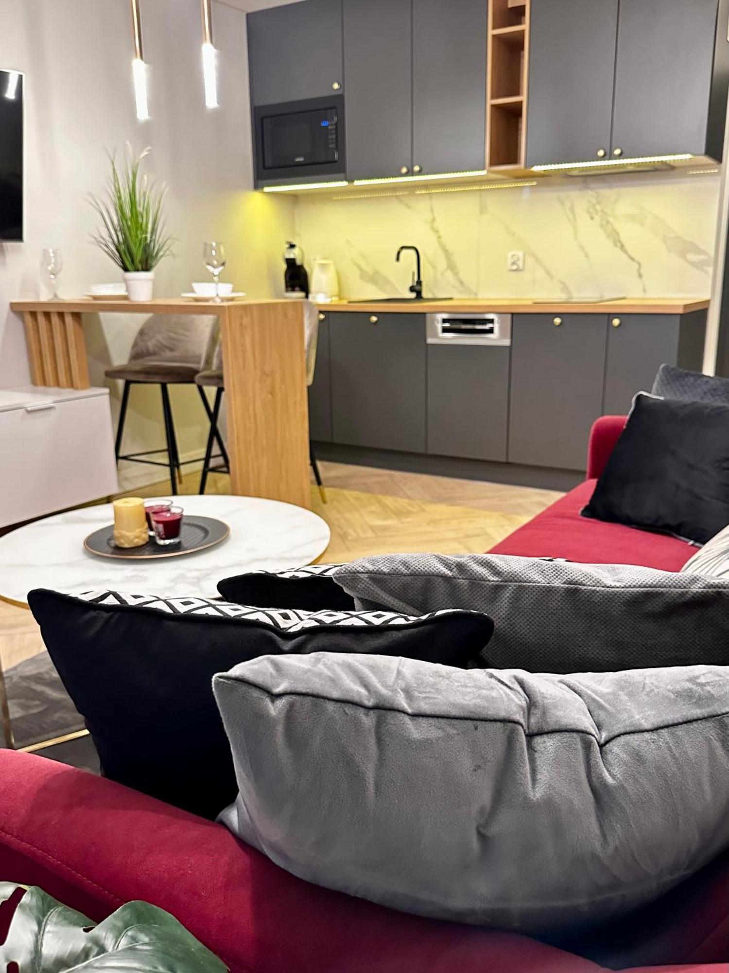 Apartamenty Kielce- Apartament Rubin Przy Zalew Kielecki, Faktura, Parking, Centrum Exteriör bild