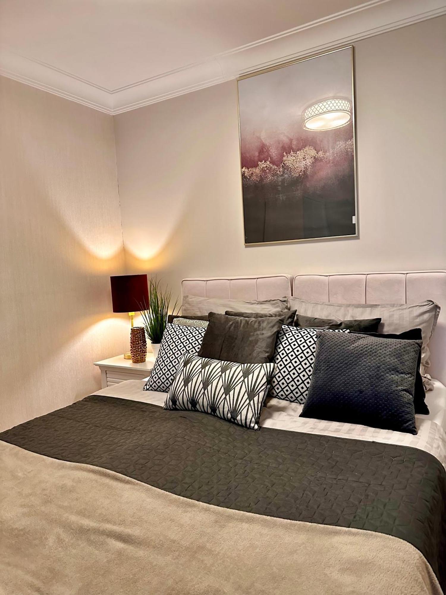 Apartamenty Kielce- Apartament Rubin Przy Zalew Kielecki, Faktura, Parking, Centrum Exteriör bild