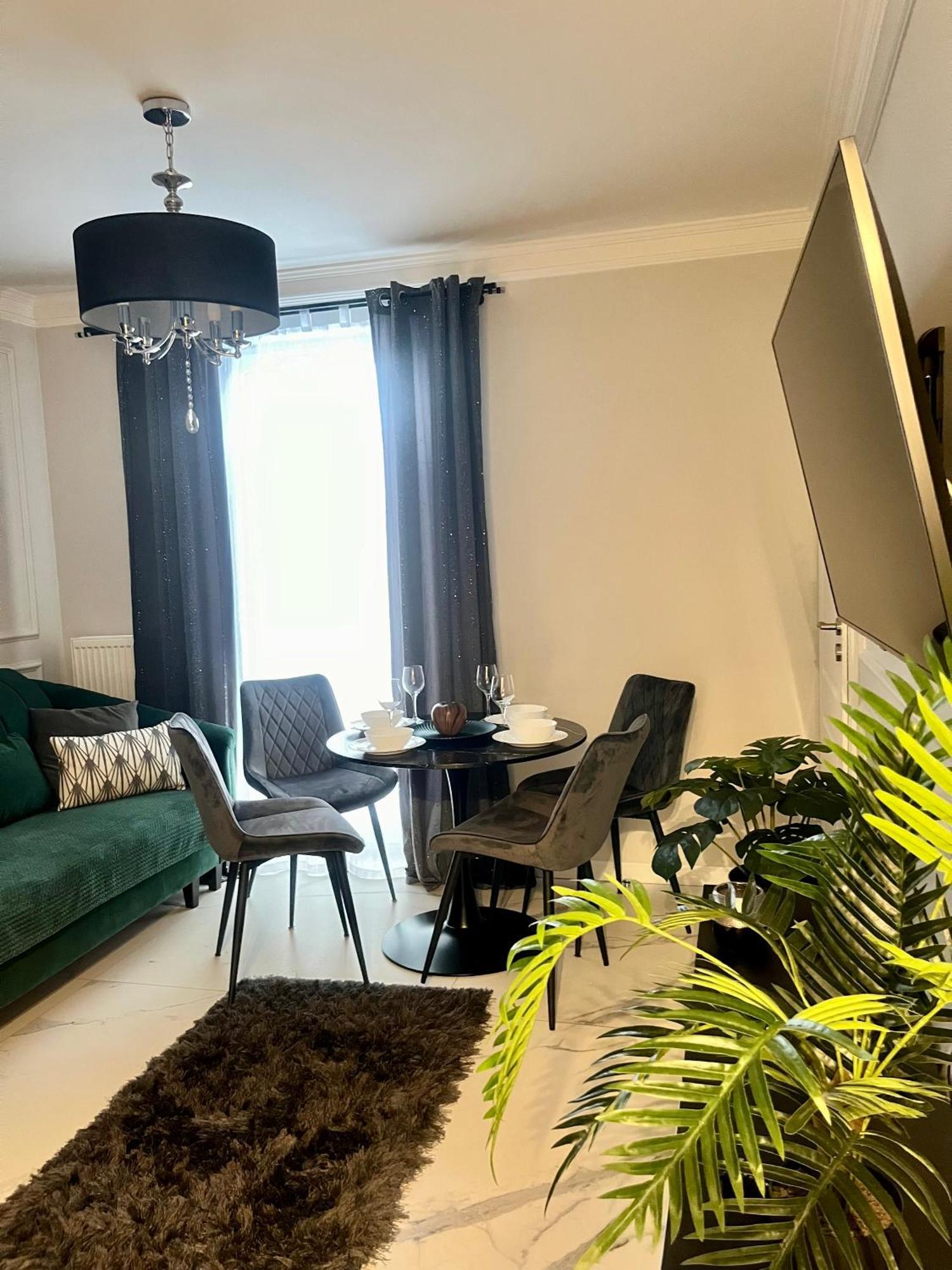 Apartamenty Kielce- Apartament Rubin Przy Zalew Kielecki, Faktura, Parking, Centrum Exteriör bild