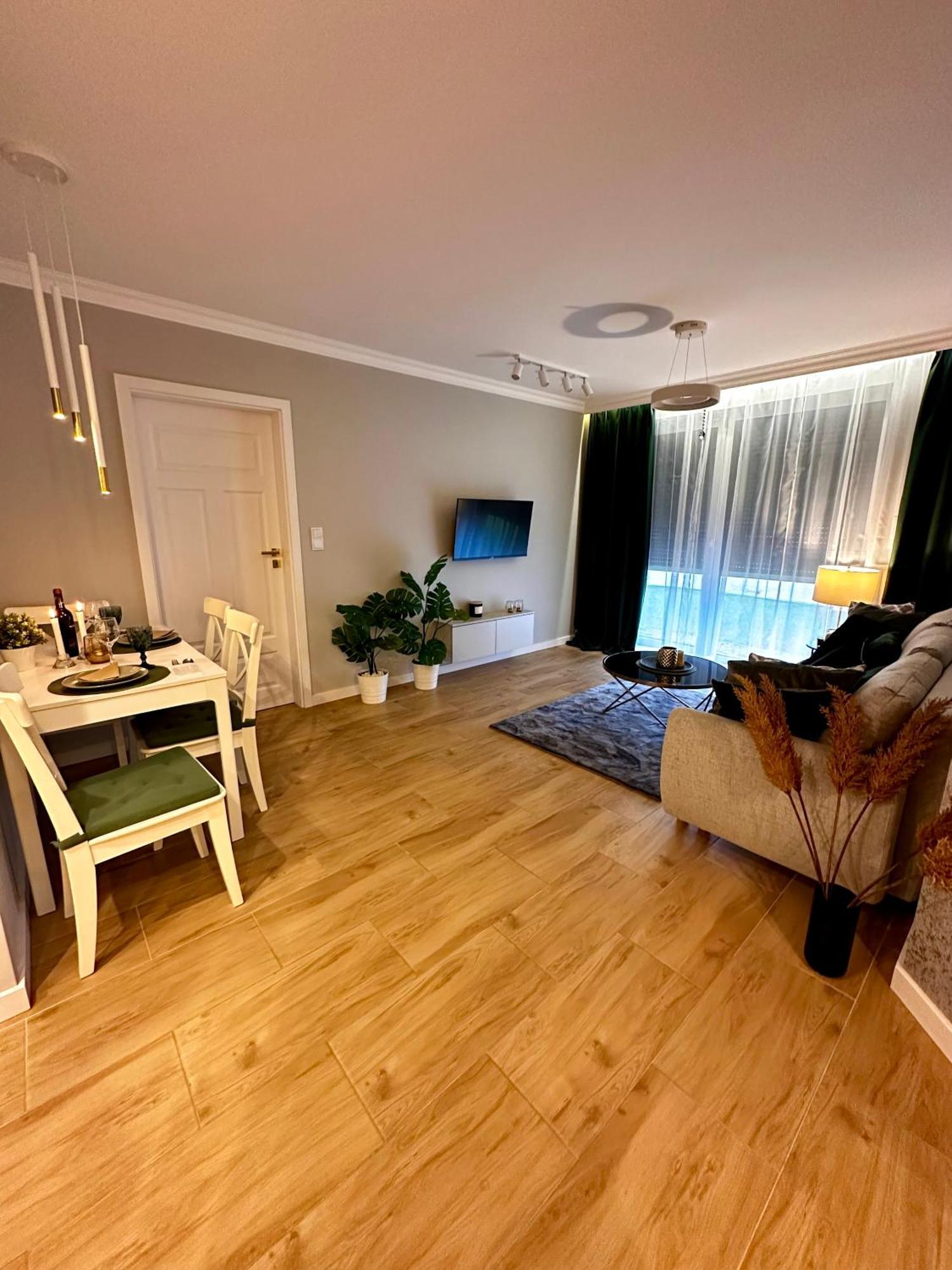 Apartamenty Kielce- Apartament Rubin Przy Zalew Kielecki, Faktura, Parking, Centrum Exteriör bild